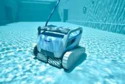 Dolphin Supreme M600 PRO Zwembadrobot 12 Dolphin Supreme M600 PRO Zwembadrobot -Zwembaduitrustings Winkel dolphin m600 6